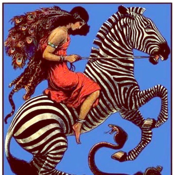 Meet your Posher, Tara - Picture 1 of 2